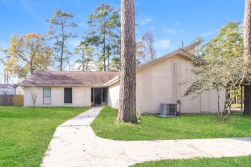 2127 ROUND WIND TRL CROSBY, TX 77532